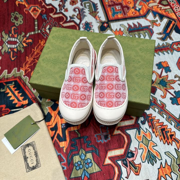 Gucci Kids Footwear – Kids Collection in Beige Plaid Slip-on