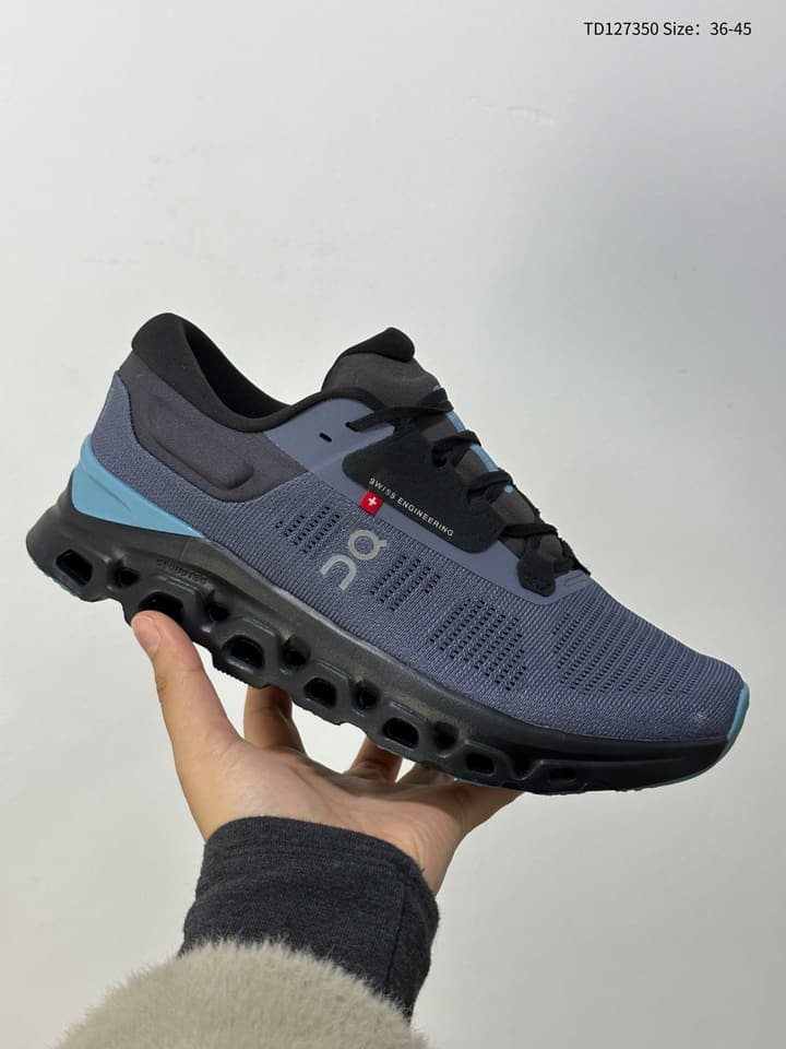 On x Roger Federer Cloudstratus 3 Special Edition Sneakers in All Black Red Accent