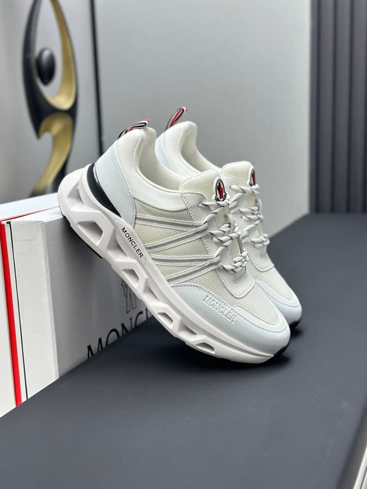 Moncler Trailgrip GTX Performance Running Shoes in Black