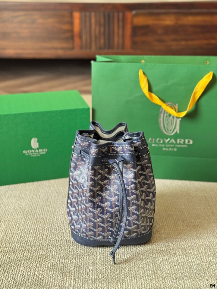 Goyard Bucket Bag in Black