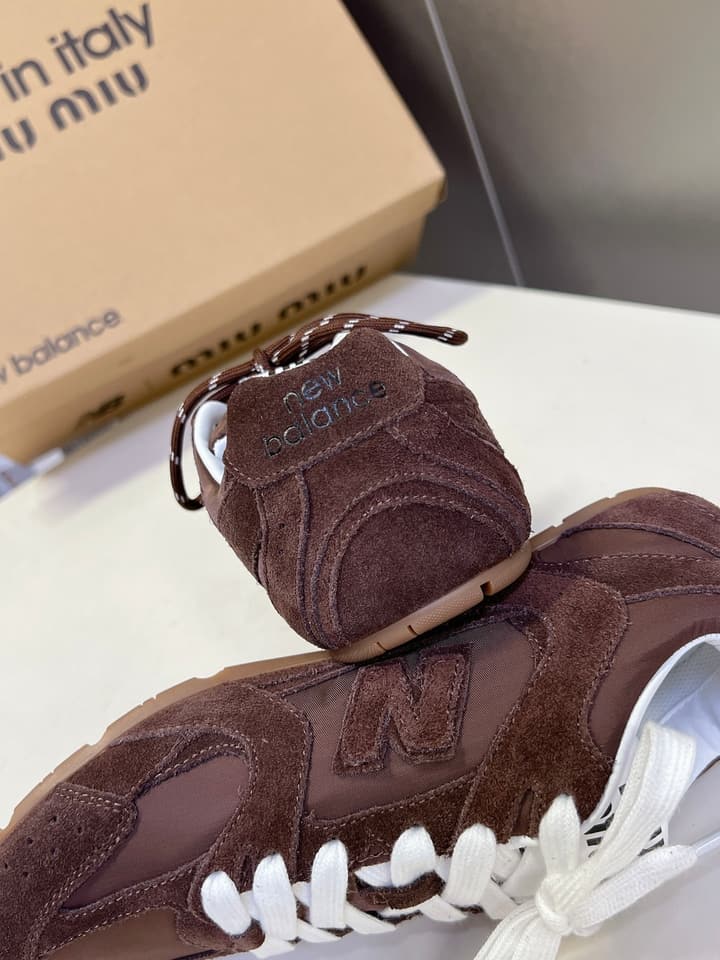 Miu Miu x New Balance 530 SL Sneakers