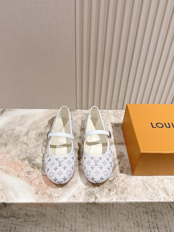 Louis Vuitton Ballet Flats – 2025SS in Black