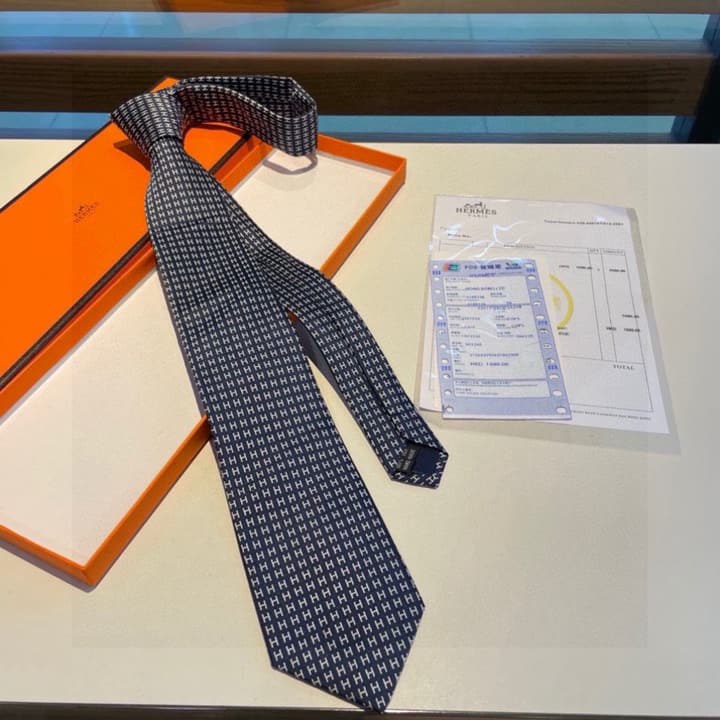 Hermès Men's H-Letter Silk Tie – New Collection in Burgundy