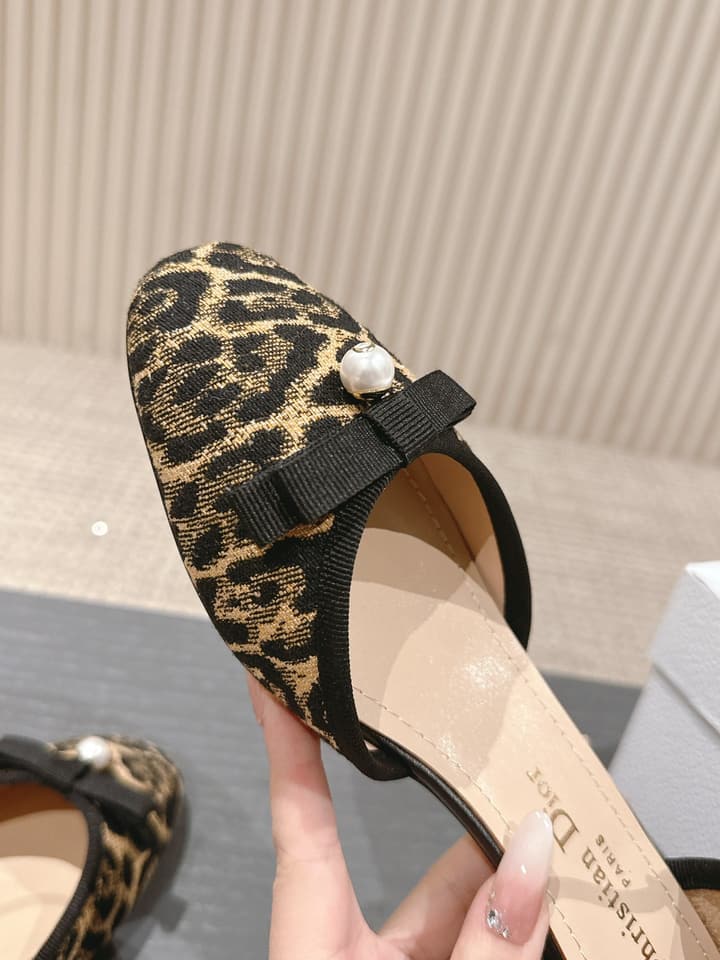 Dior Cannage Ballet Flats – 2024 Early Spring Haute Couture Collection in Leopard Print Mary Jane