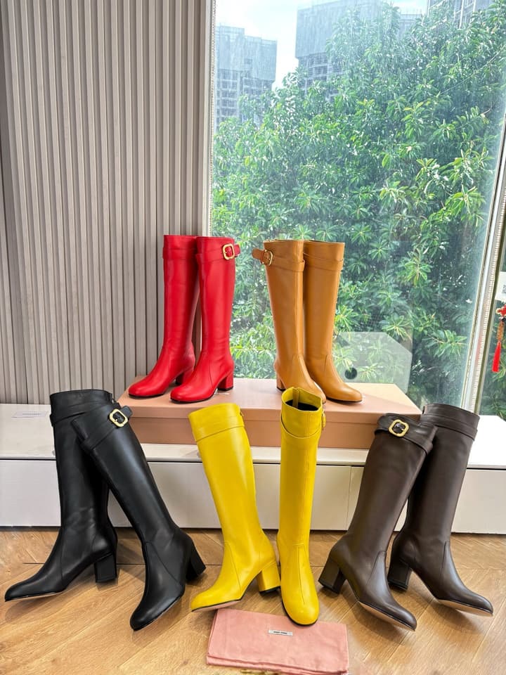 Miu Miu Chelsea Knee-High Boots – 25FW in Black