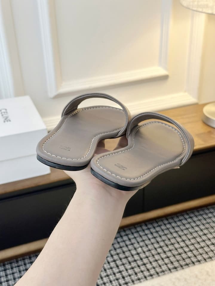 Celine Minimalist Triomphe Flat Sandals – Summer Collection in White