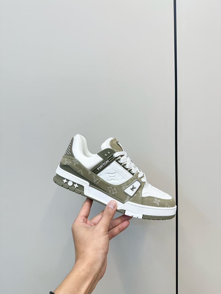 Louis Vuitton LV Trainer Sneakers