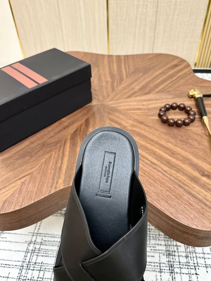 Zegna Men's Cross Strap Leather Slippers