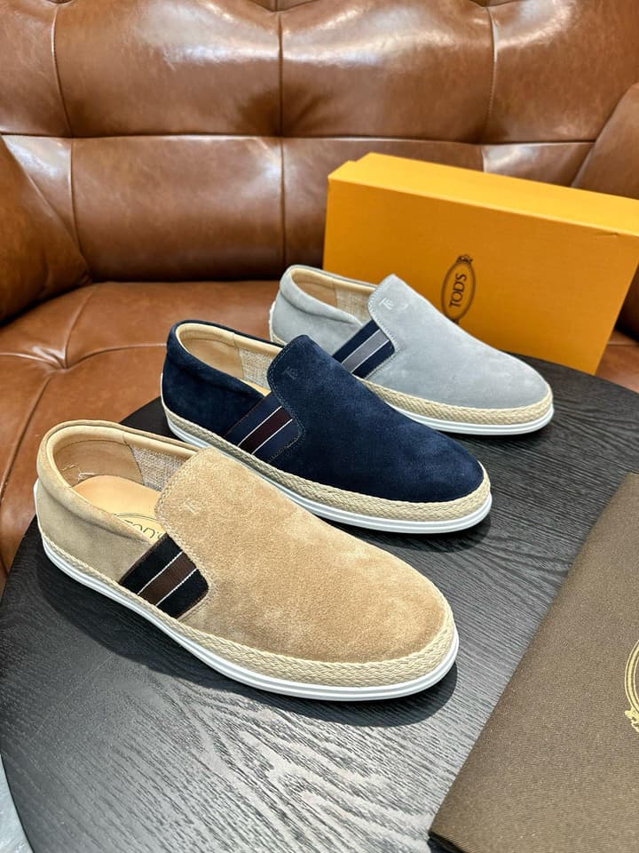 Tod's Suede Calfskin Loafers in Light Grey Suede