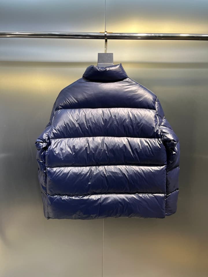 Gucci Down Puffer Jacket in Gold