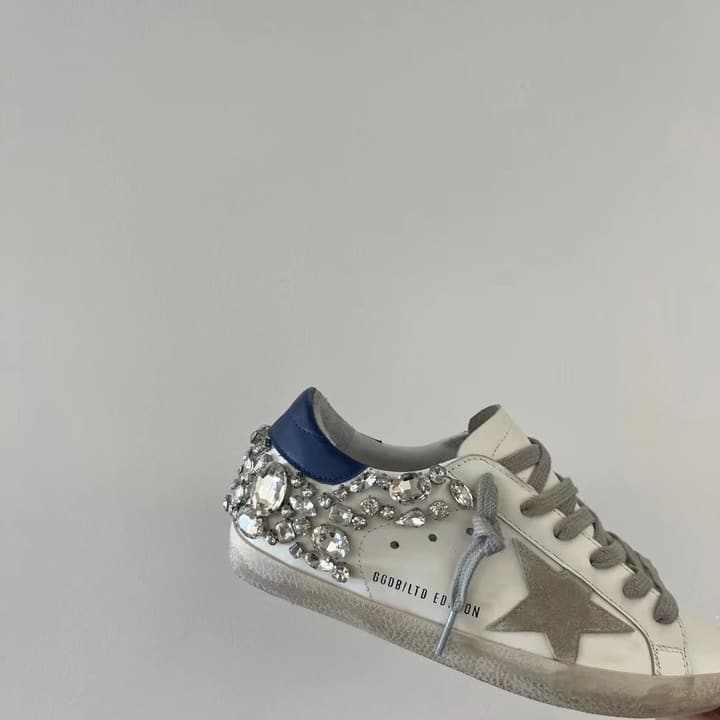 Golden Goose Superstar Diamond Tail Sneakers – 2023 Autumn/Winter in Distressed White With Royal Blue Rhinestone Heel