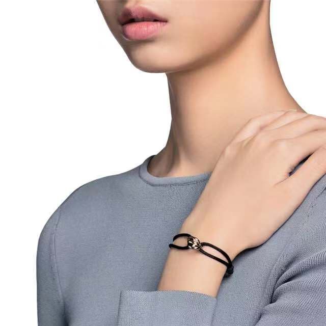 Cartier Trinity Bracelet in Specify Color on WhatsApp after ordering