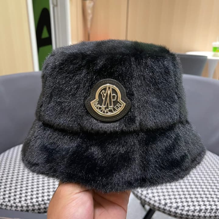 Moncler Fluffy Autumn/Winter Bucket Hat in Dark Gray Sherpa