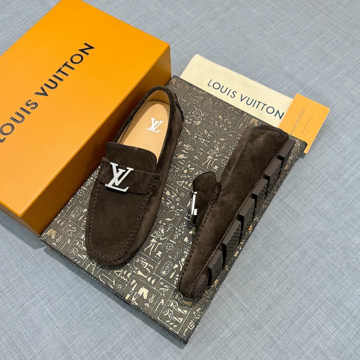 Louis Vuitton Men's Suede Driving Shoes in Black Suede