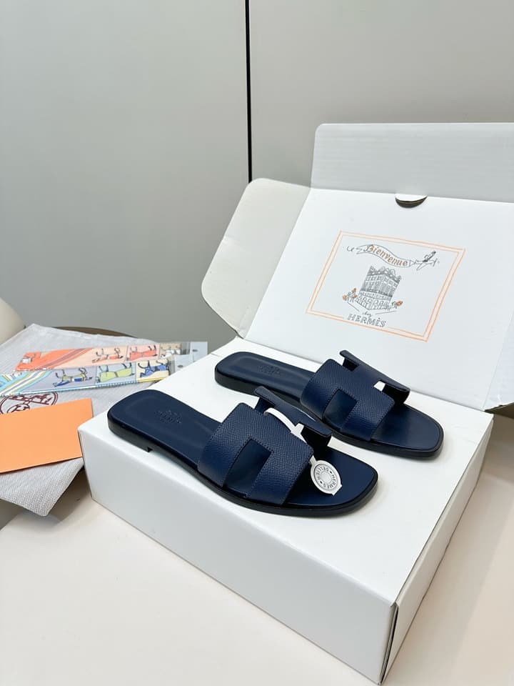 Hermès Palm Grain H-Slides in Bright Green