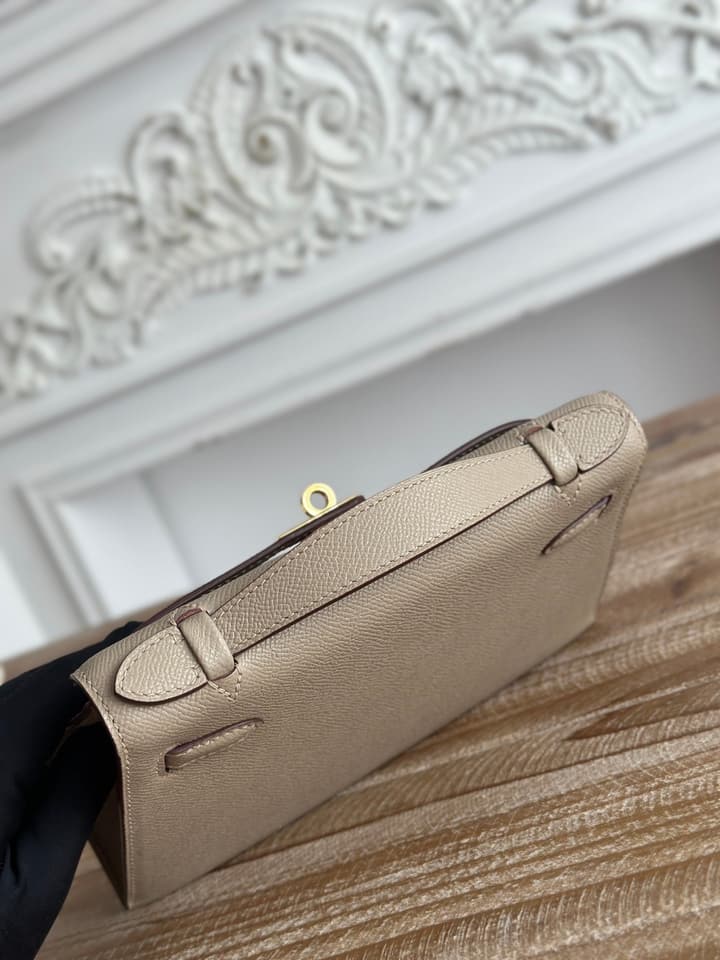 Hermès Kelly Mini Bag – 22cm in Cool Taupe
