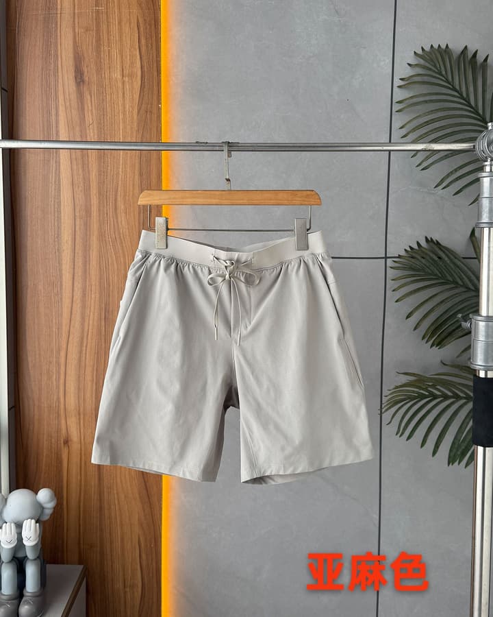 Lululemon Zeroed In 7" Unlined Quick-Dry Shorts in Cascadia Green