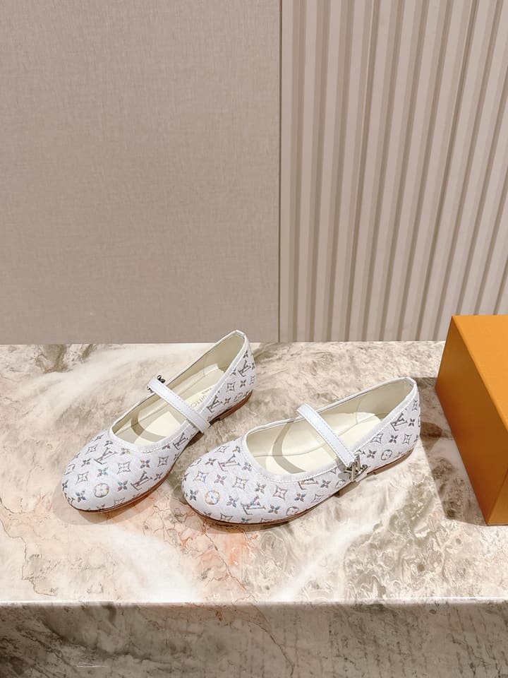 Louis Vuitton Ballet Flats – 2025SS in Black