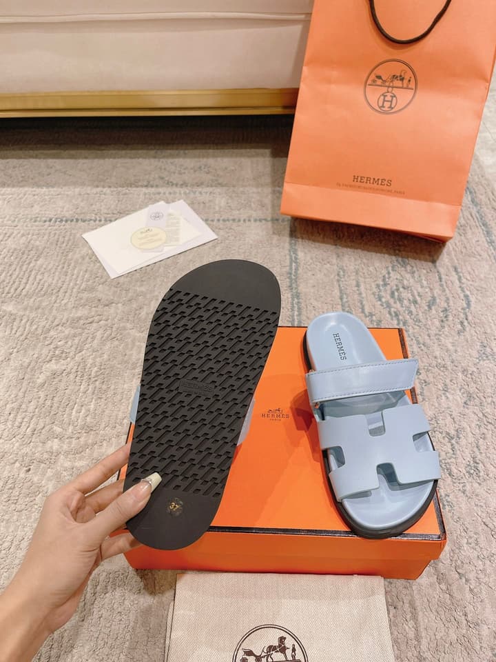 Hermès Chypre Slides – 2023SS Collection in Black And White