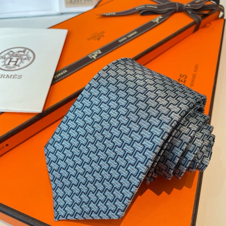 Hermès Philippe Mouquet Men's Tie in Cool Grey Patterned