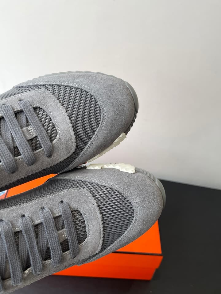 Hermès Classic Couple's Casual Sneakers in Black