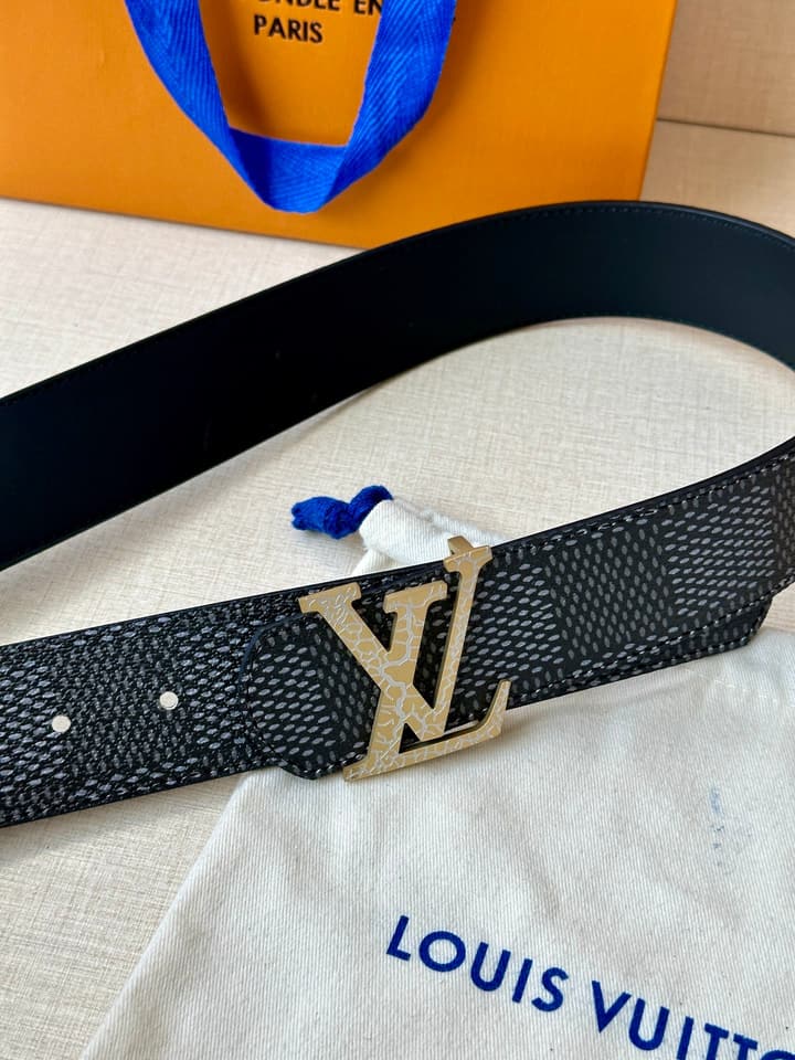 Louis Vuitton Dimension Monogram Reversible Belt in Gold Hardware