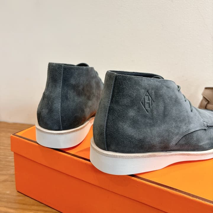 Hermès Classic Couple's Sandals – SS25 New Arrival in Black Suede