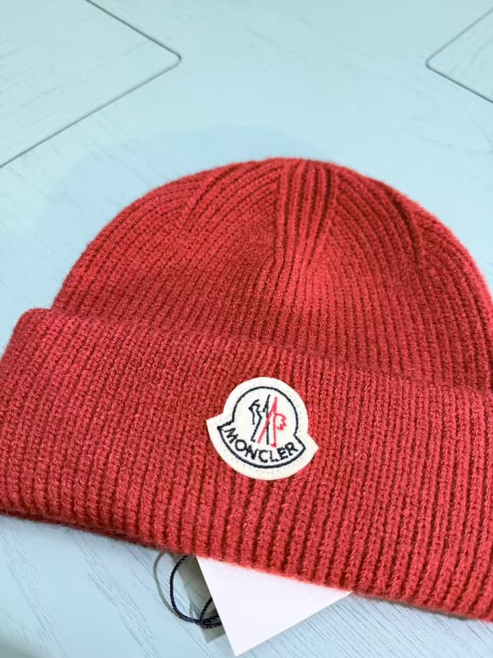 Moncler Classic Jacquard Knit Beanie – Kids Collection – 25FW in Classic Black Beanie