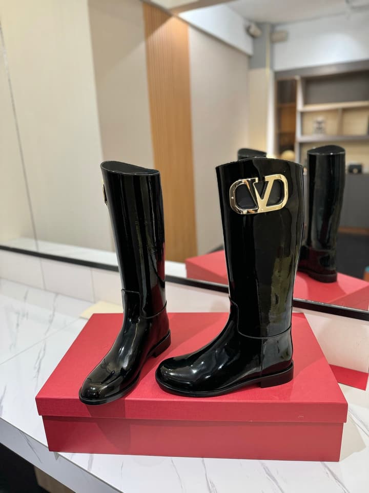Valentino Garavani VLogo Type Rosso Slip-On Boots