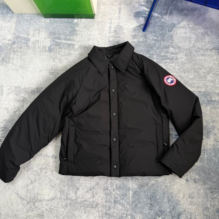Canada Goose Lodge Series Coach Down Jacket – 2025 in Navy Blue