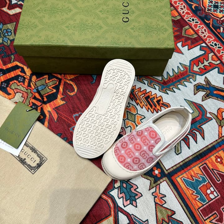 Gucci Kids Footwear – Kids Collection in Beige Plaid Slip-on