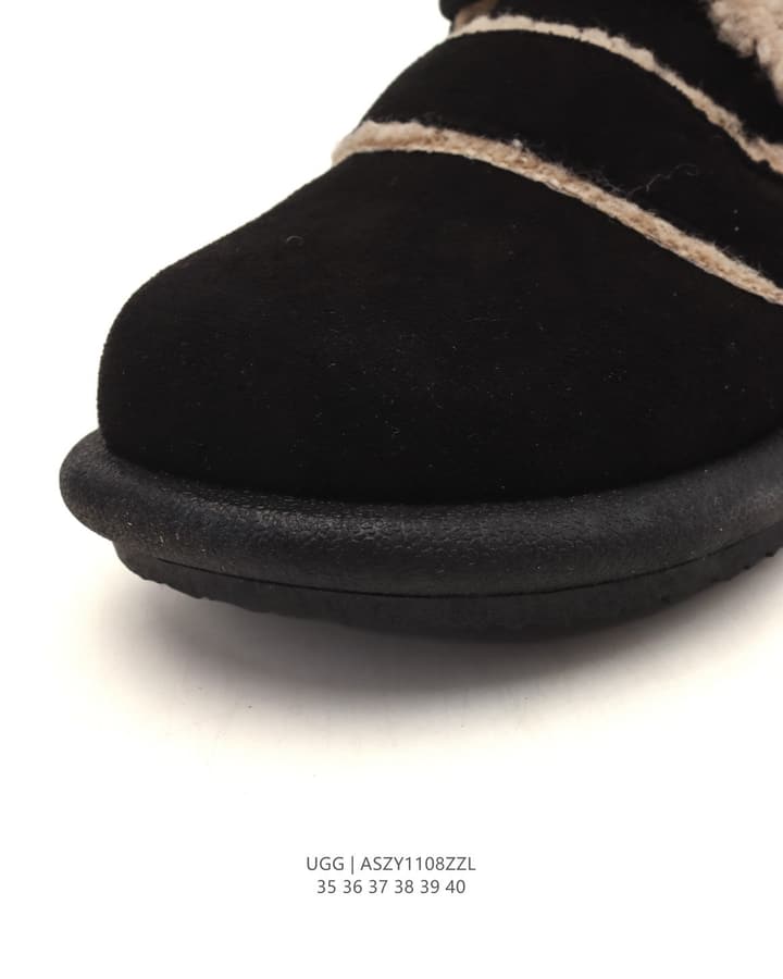 UGG Mid-Height Sheepskin Snow Boots in Light Taupe