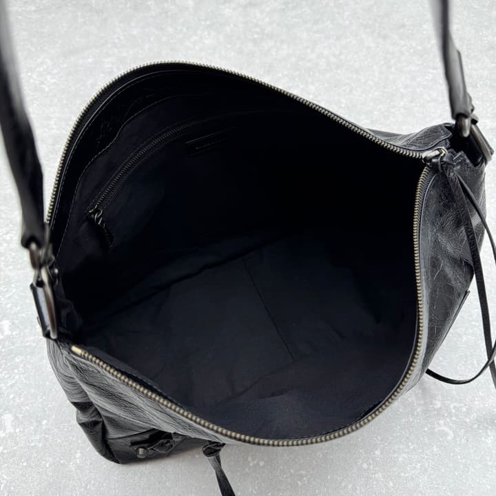 Balenciaga Le City Moto Large Hobo Bag – 25FW in Oil Wax Black