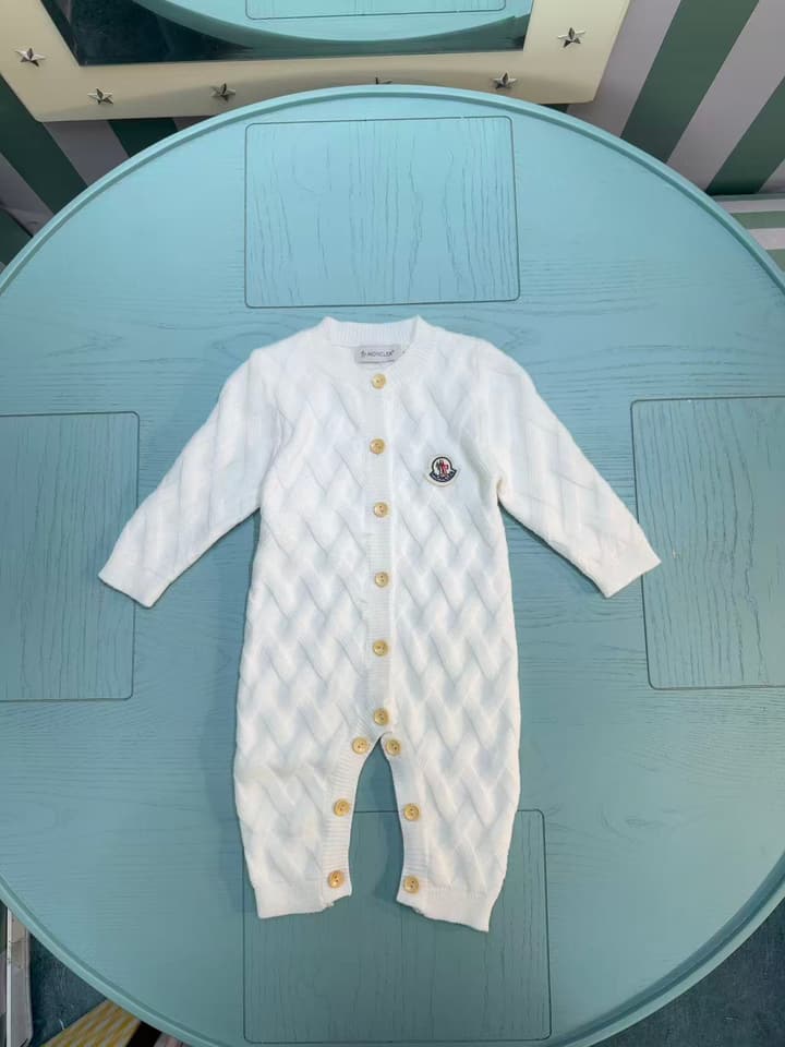 Moncler Classic Knitted Infant Romper – Kids Collection – 2025FW in White Knitted Romper