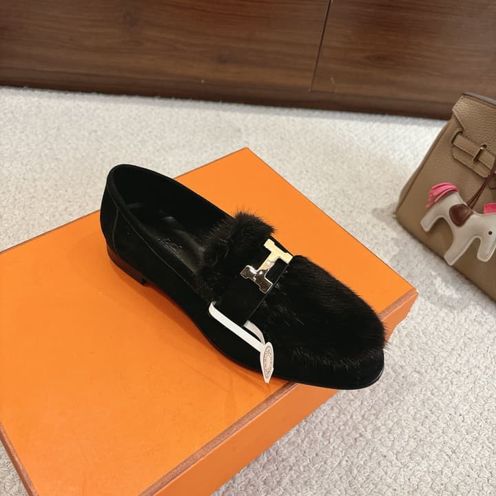 Hermès Mink Suede Loafers & Mules – Autumn/Winter Collection in Pale Tan Suede With Silver Hardware