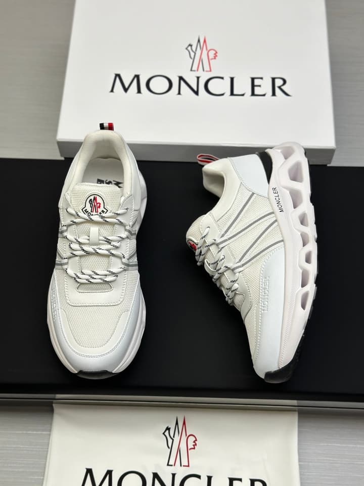 Moncler Trailgrip GTX Performance Running Shoes in Black