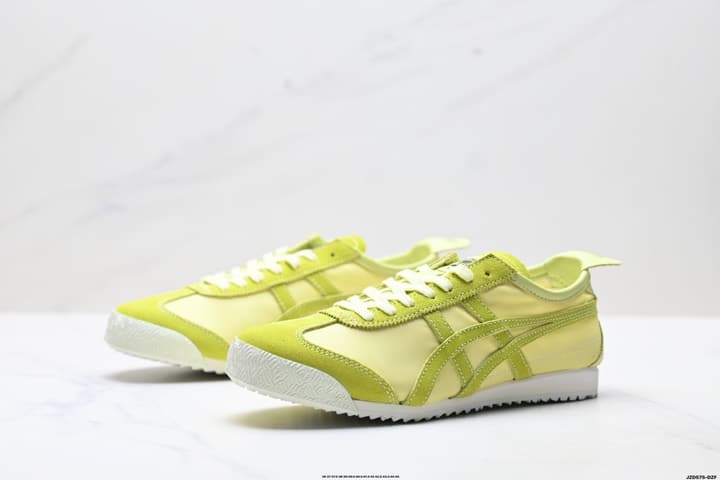 Onitsuka Tiger Mexico 66 Deluxe Nippon Made Sneakers in Beige With Taupe Stripes