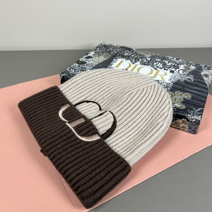 Dior Wool Cashmere Double Layer Beanie in Cream And Dark Brown