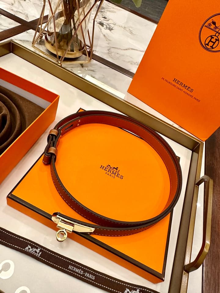Hermès Slim Leather Belt – 2.0cm in Black With Silver Buckle