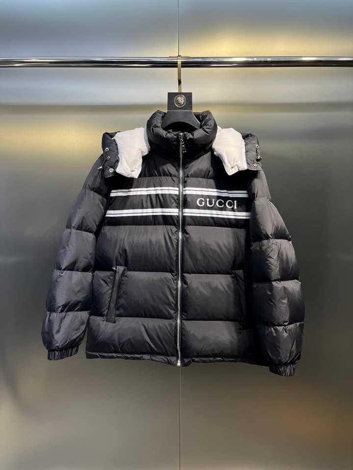 Gucci 1985 Autumn/Winter Down Jacket in Gold