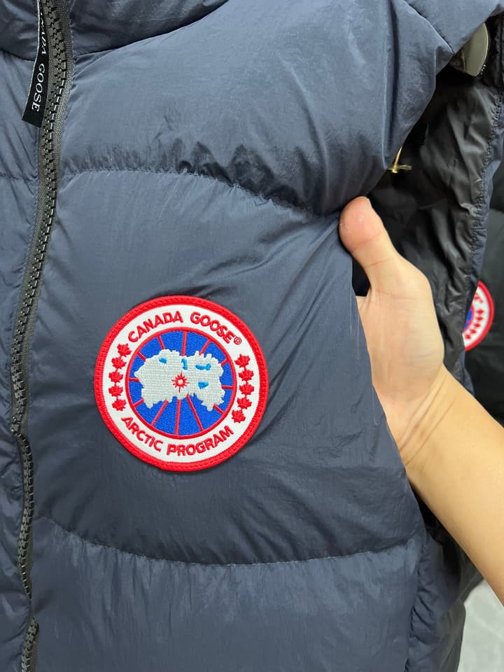 Canada Goose Lawrence Series Down Vest in Classic Black