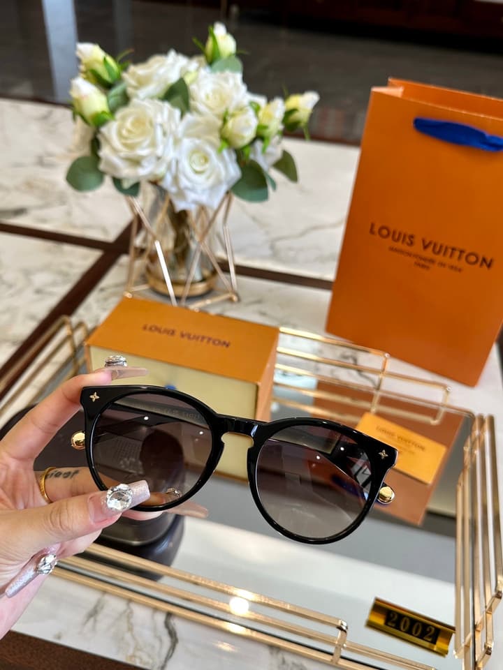 Louis Vuitton Polarized Acetate Sunglasses