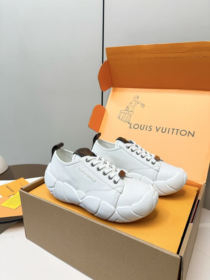 Louis Vuitton LV Bubble Platform Sneakers in Metallic Silver
