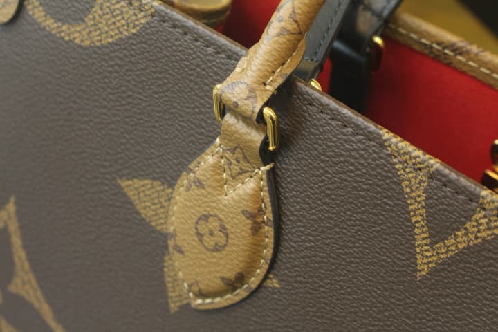 Louis Vuitton Onthego Monogram Tote Bag in Monogram Reverse/monogram Canvas Tote
