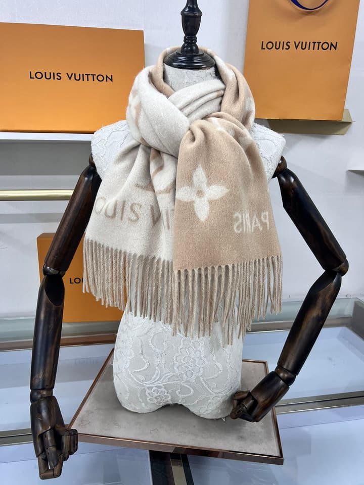 Louis Vuitton Reykjavik Cashmere Scarf