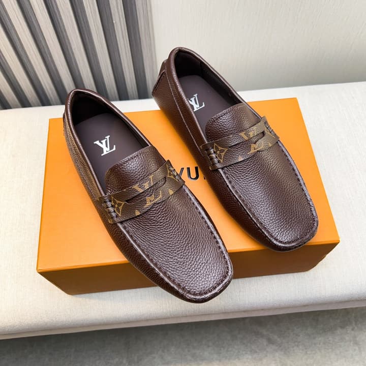 Louis Vuitton Pebbled Leather Driving Shoes in Black Textured Leather