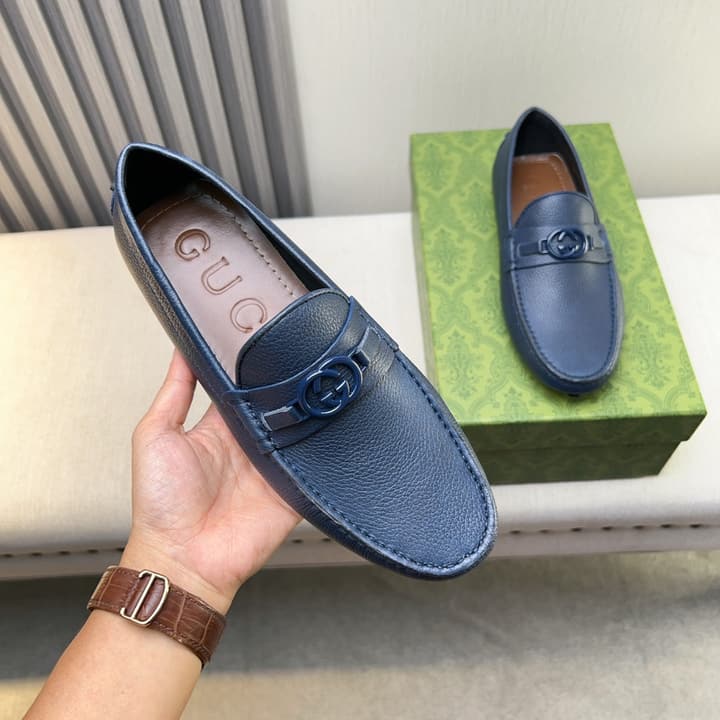 Gucci Premium Leather Loafers in Black Embossed Leather