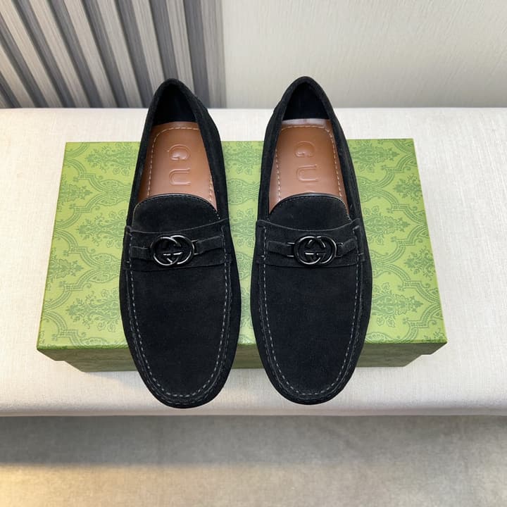 Gucci Premium Leather Loafers in Black Embossed Leather