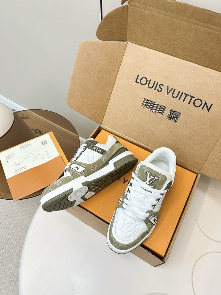 Louis Vuitton LV Trainer Sneakers