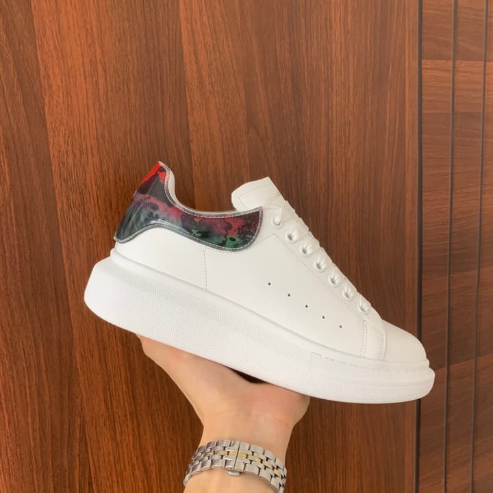 Alexander McQueen Unisex Sneakers in White And Grey Paneled